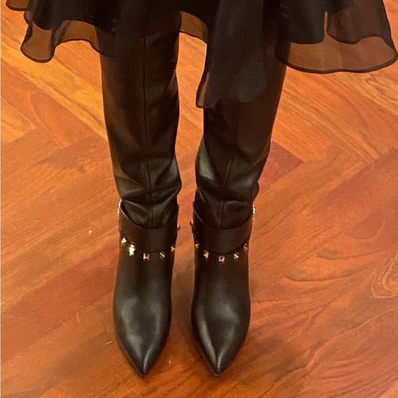 VALENTINO ROCKSTUD OVER THE KNEE KITTEN HEEL LEATHER BOOTS - Picture 6 of 11